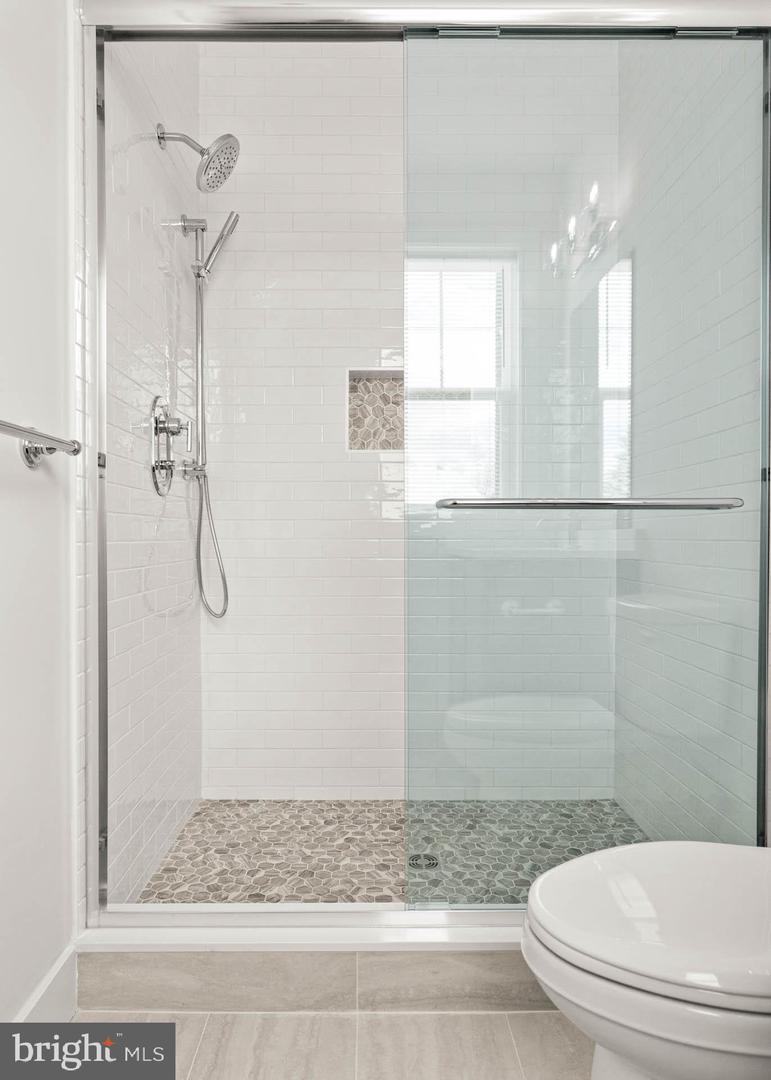 417 Isabelle Ct #101 Property Photo 17