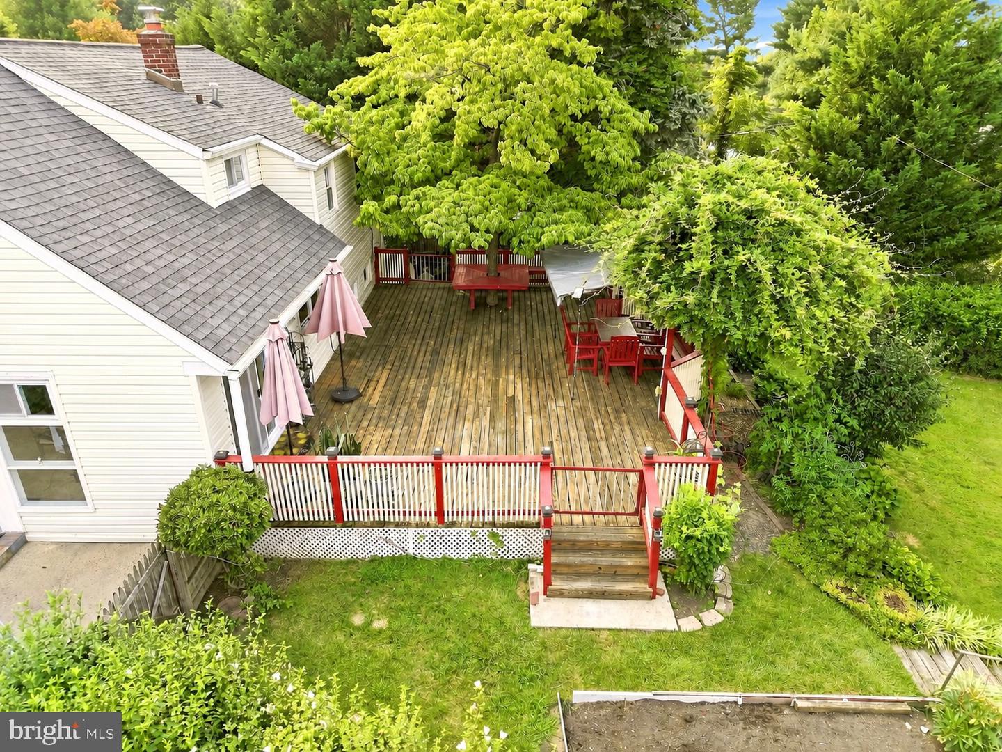512 Firethorn Rd Property Photo 3