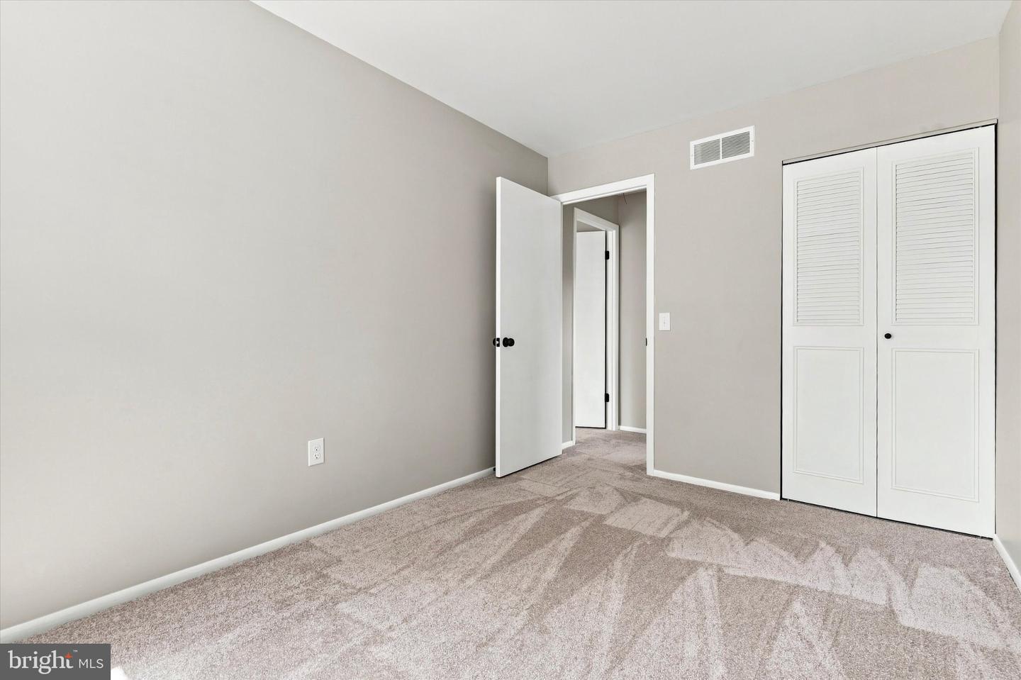 325 Christopher Ct Property Photo 25