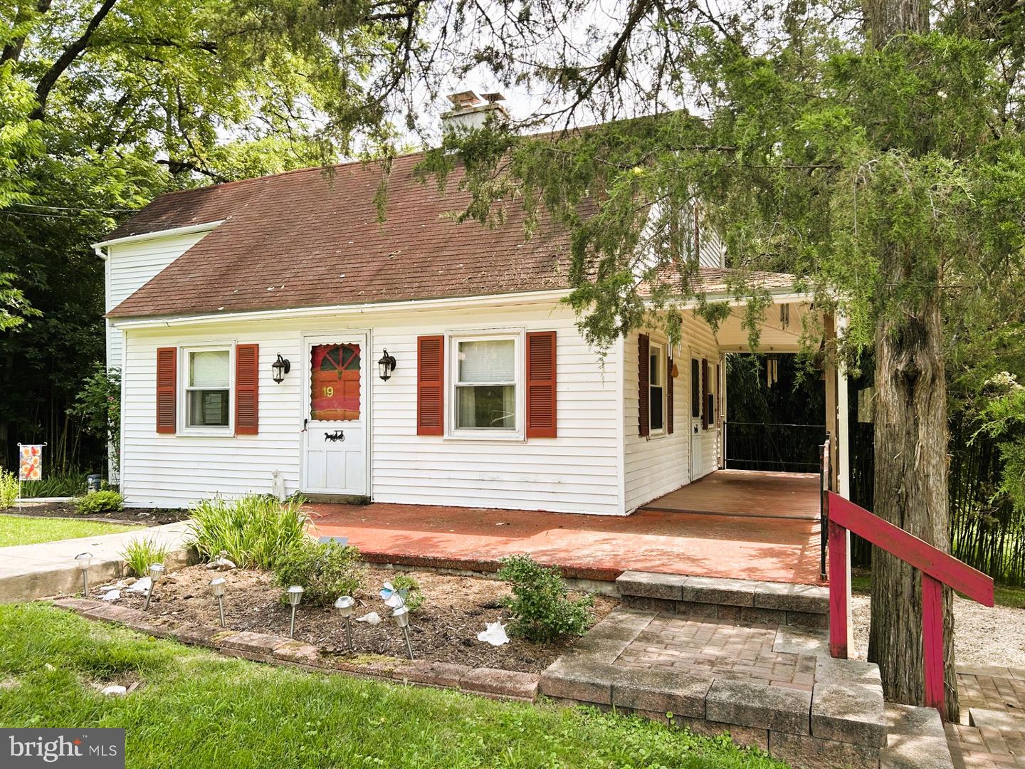 19 Cepp Rd Property Photo 1