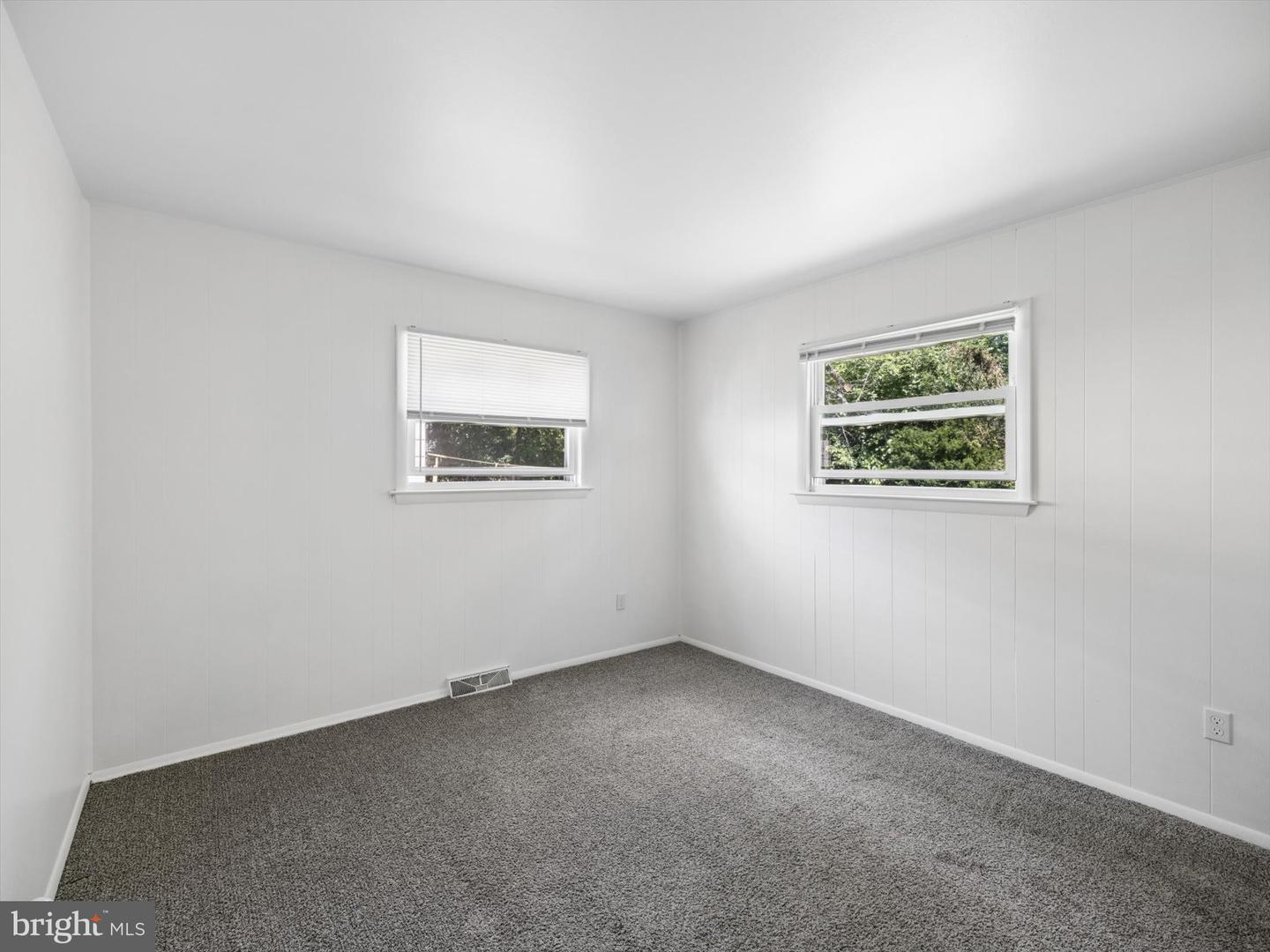 2837 Anzac Ave Property Photo 21