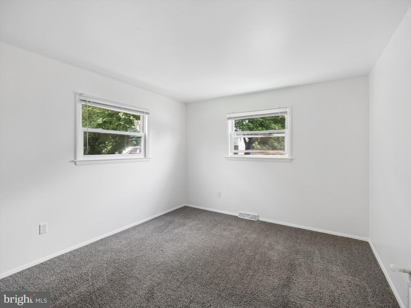 2837 Anzac Ave Property Photo 24