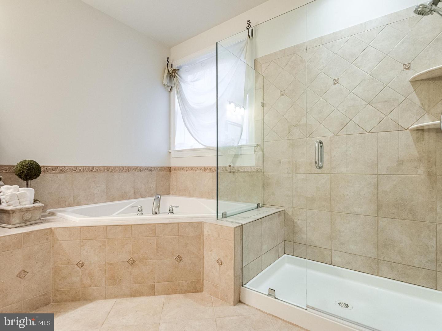 2242 Chandler Ln Property Photo 28