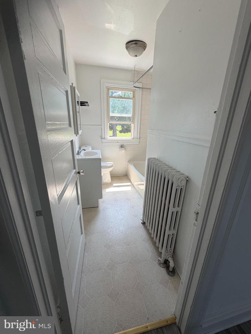 206 Brookdale Ave Property Photo 24