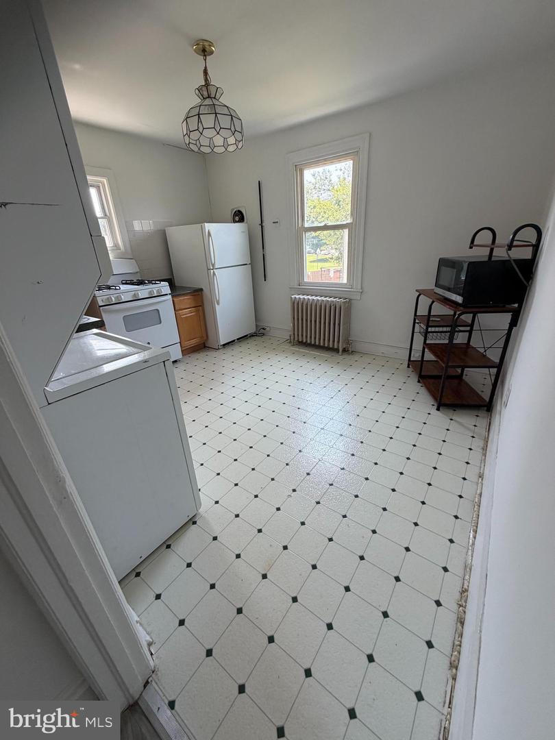 206 Brookdale Ave Property Photo 26