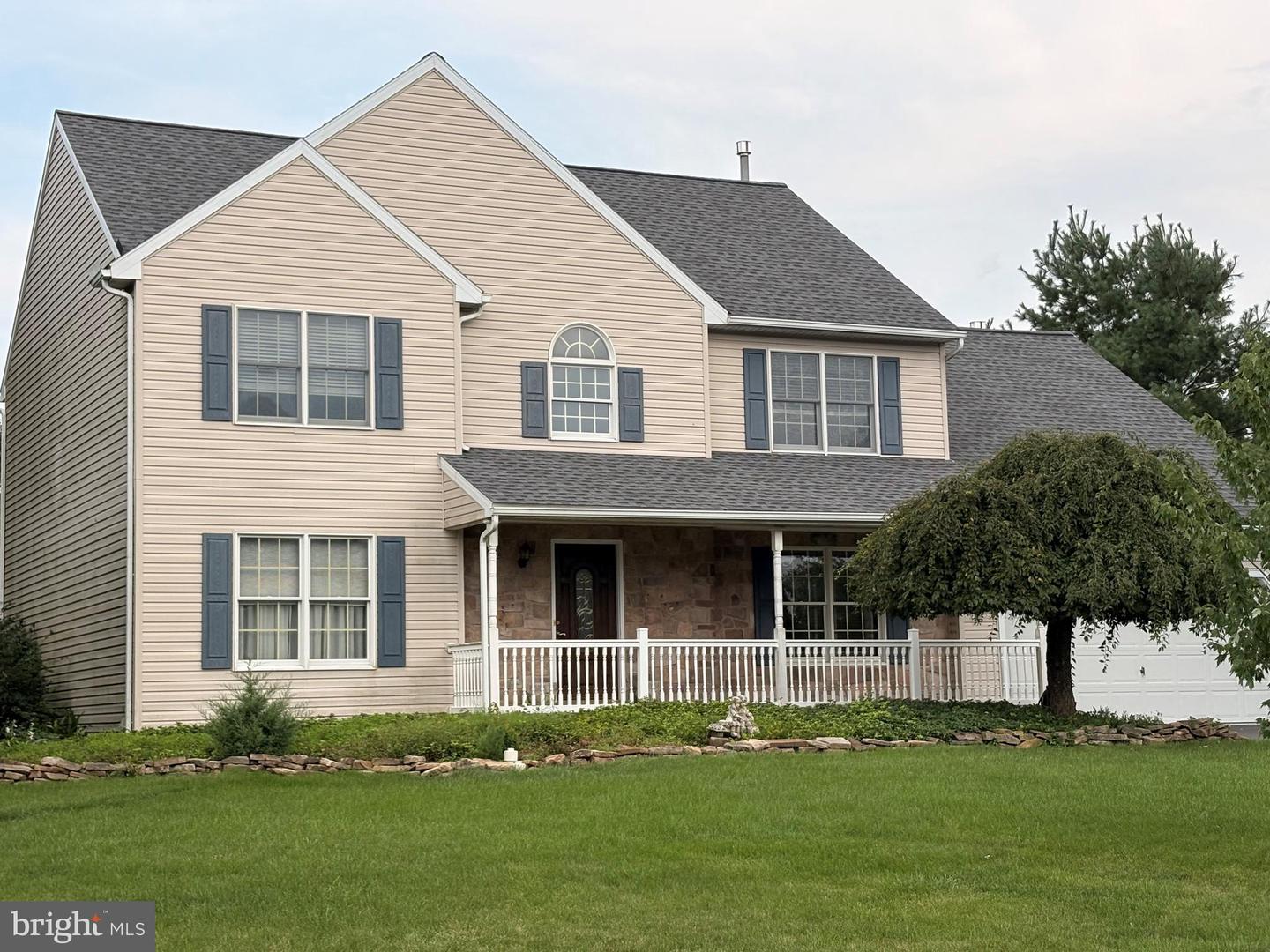 2195 MARTIN DR