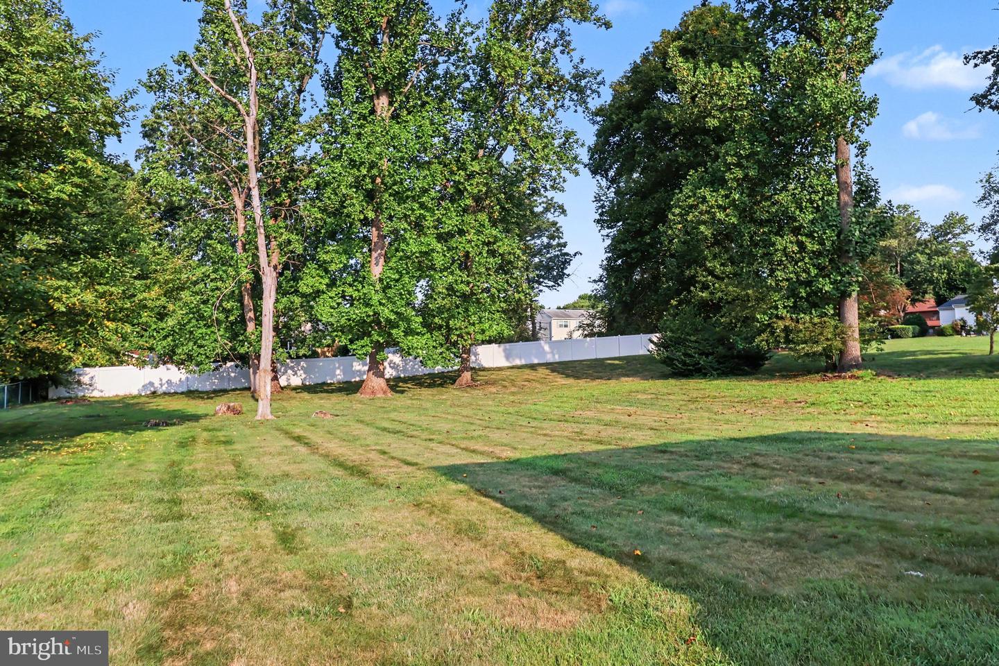 811 Wright Dr Property Photo 28