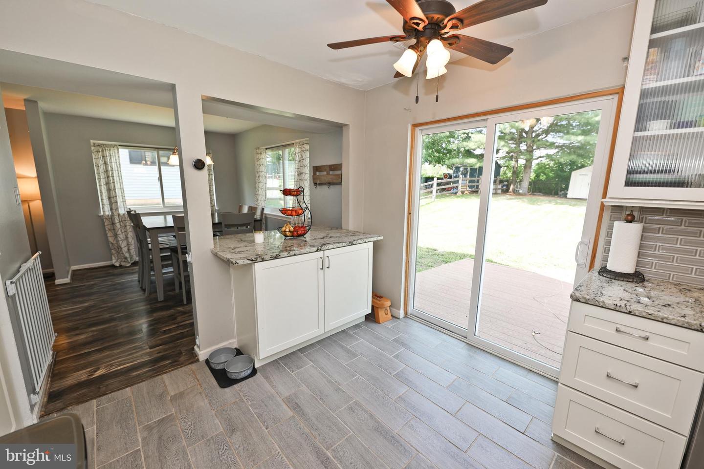 106 Stephanie Ln Property Photo 6