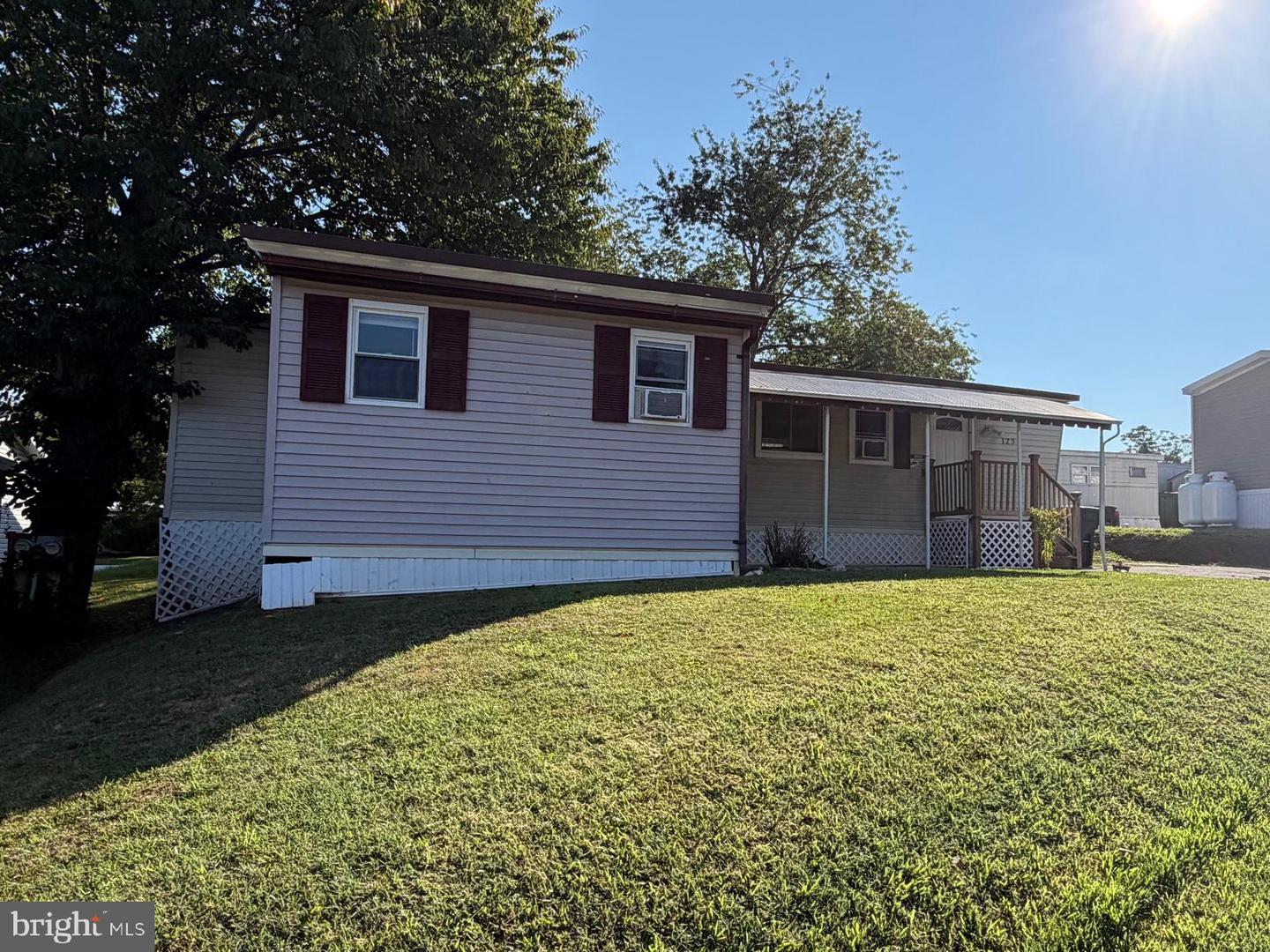 123 Lafayette Property Photo 1