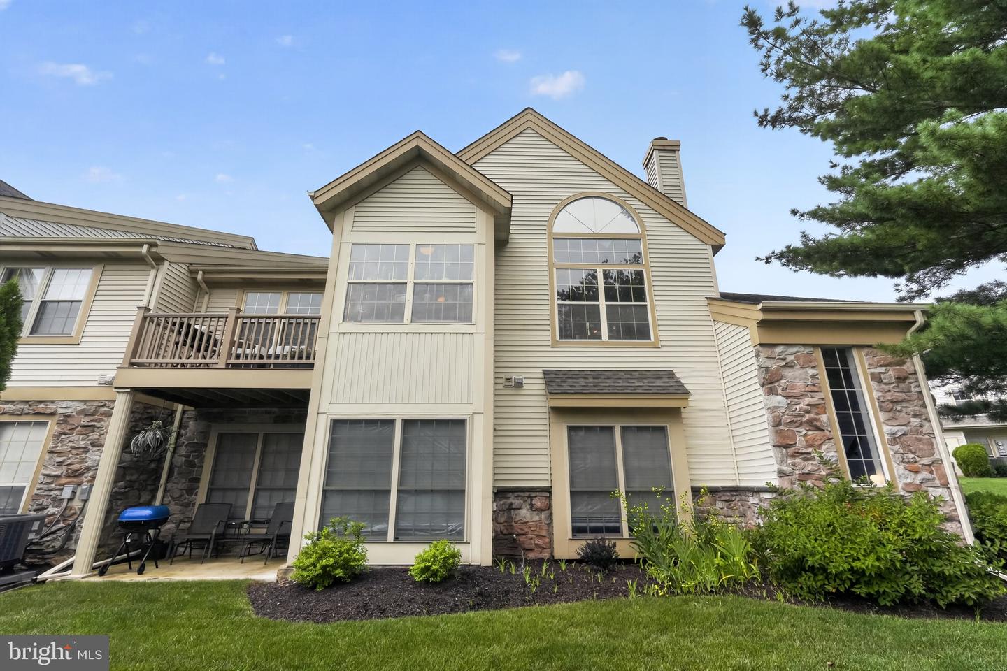 1602 Foxmeadow Cir Property Photo 1