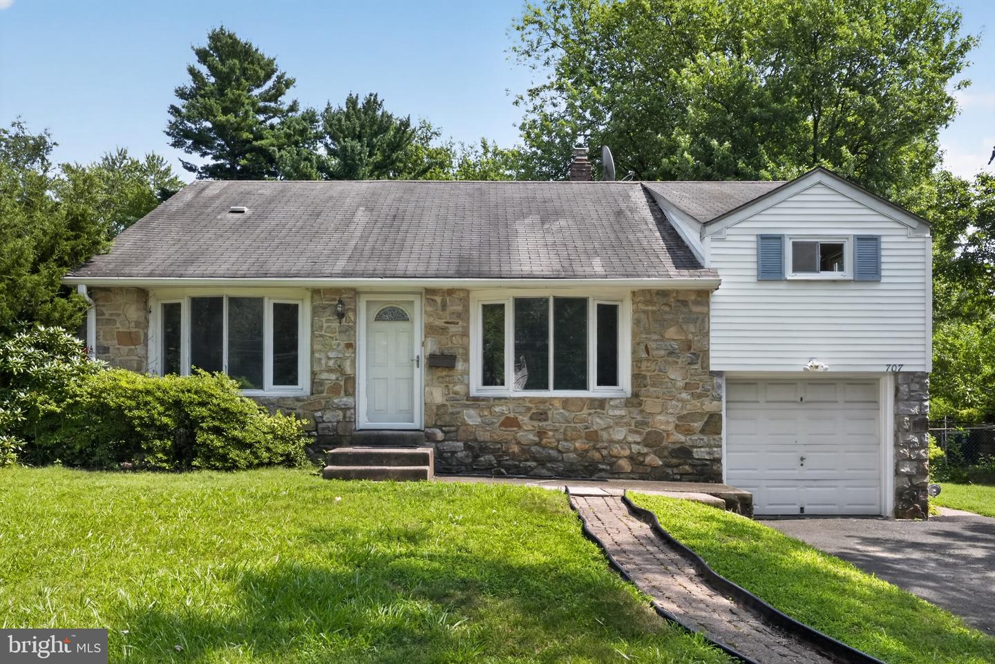 707 Fitzwatertown Rd Property Photo 28
