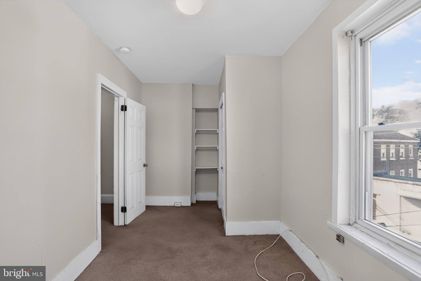 1000 Green St Property Photo 22