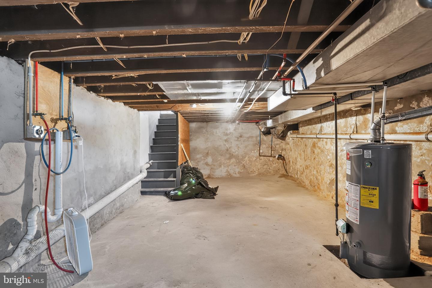 1000 Green St Property Photo 24