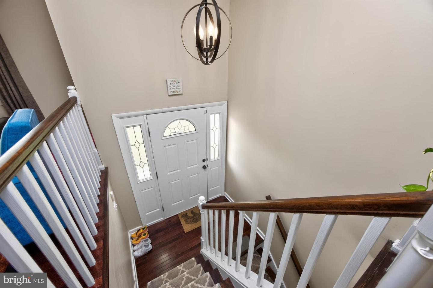 721 S Park Ave Property Photo 3