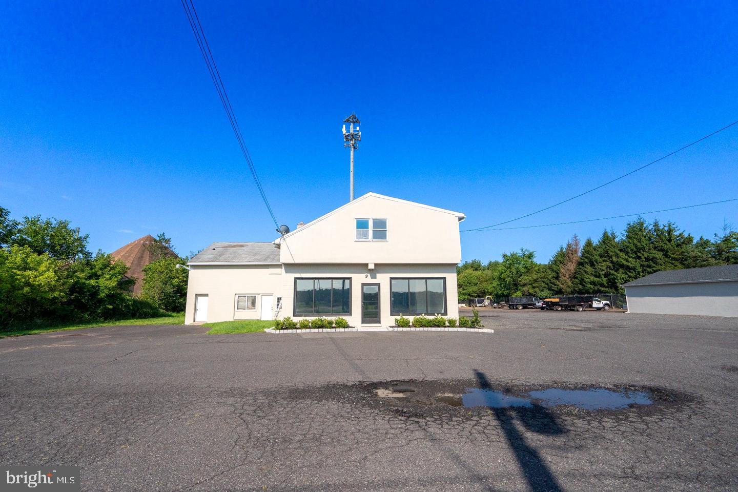 53 Gravel Pike # Property Photo 12