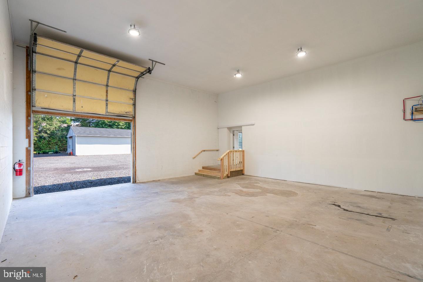 53 Gravel Pike # Property Photo 4