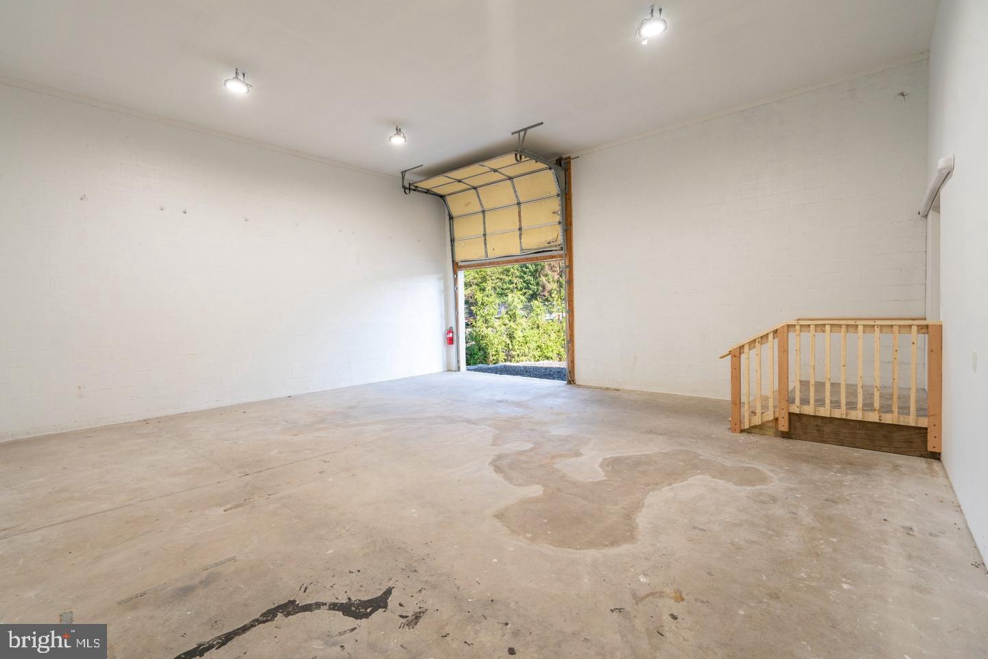 53 Gravel Pike # Property Photo 5