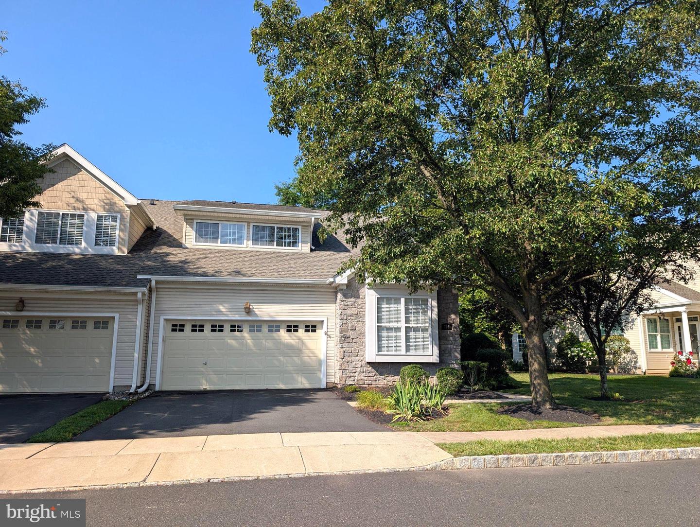176 Lattice Ln # Property Photo 1