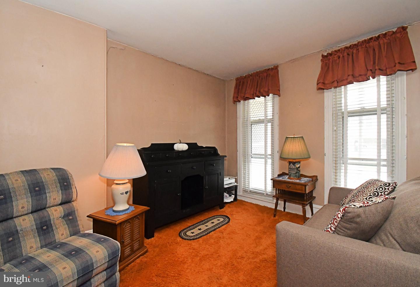 274 Green St # Property Photo 8