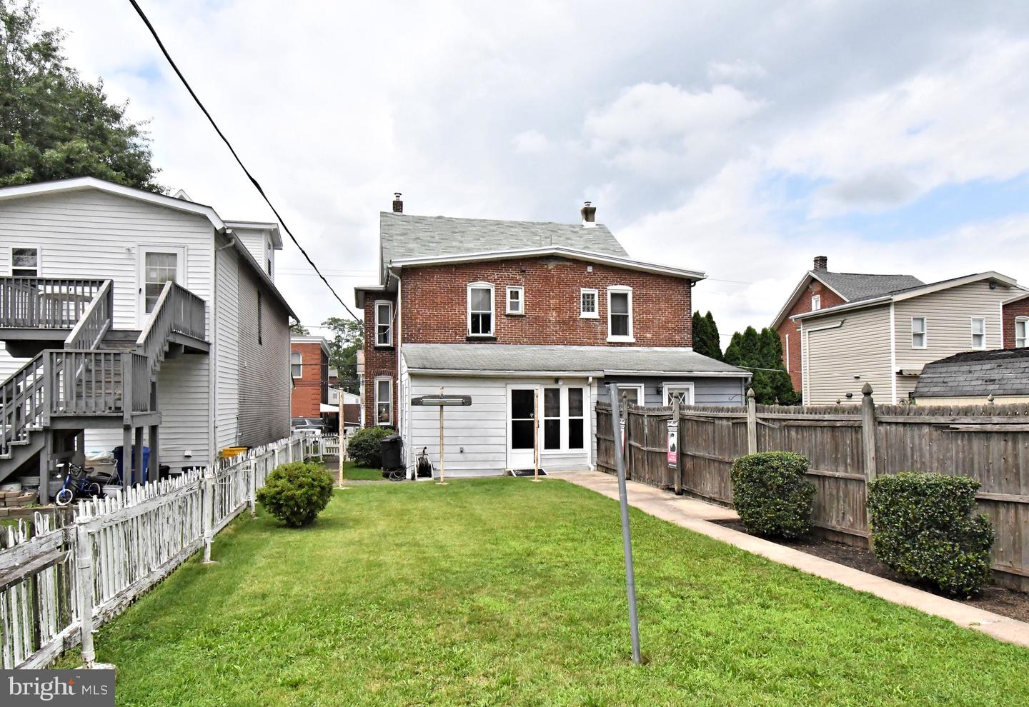 274 Green St # Property Photo 56