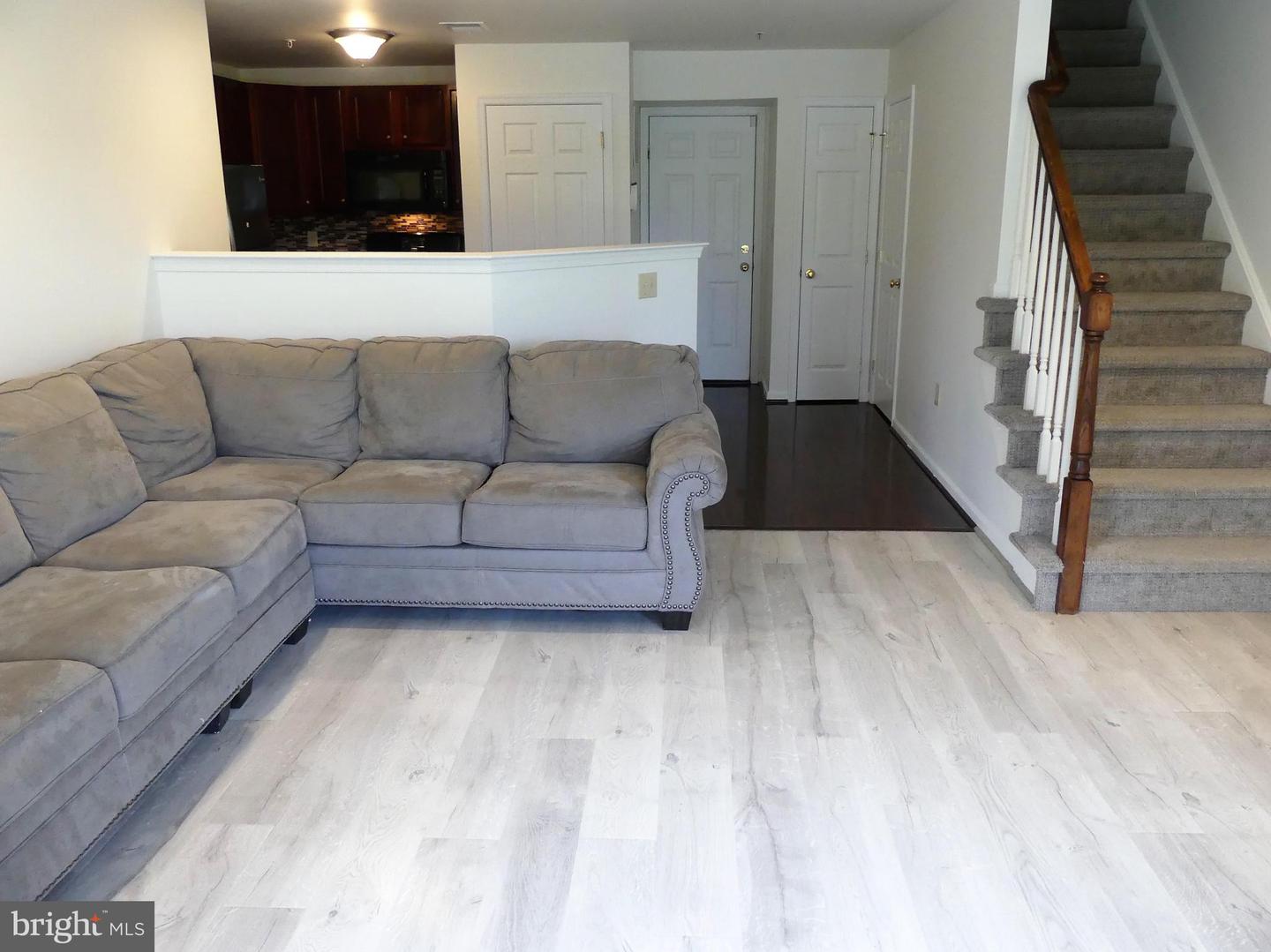 2034 Berkeley Dr #m40 Property Photo 5
