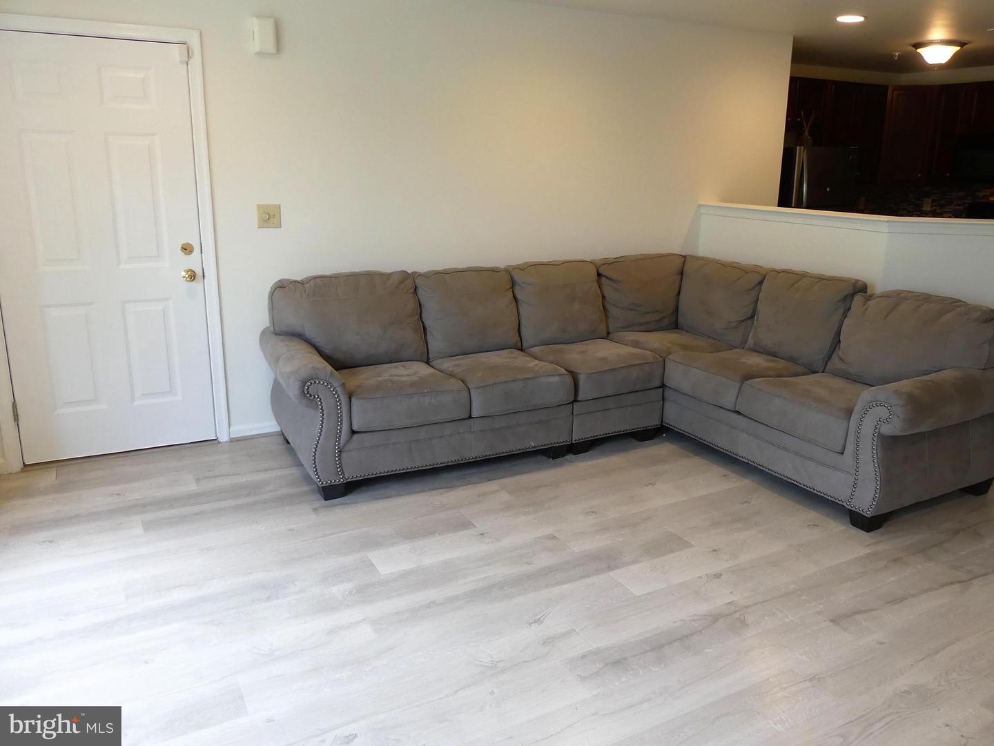 2034 Berkeley Dr #m40 Property Photo 6
