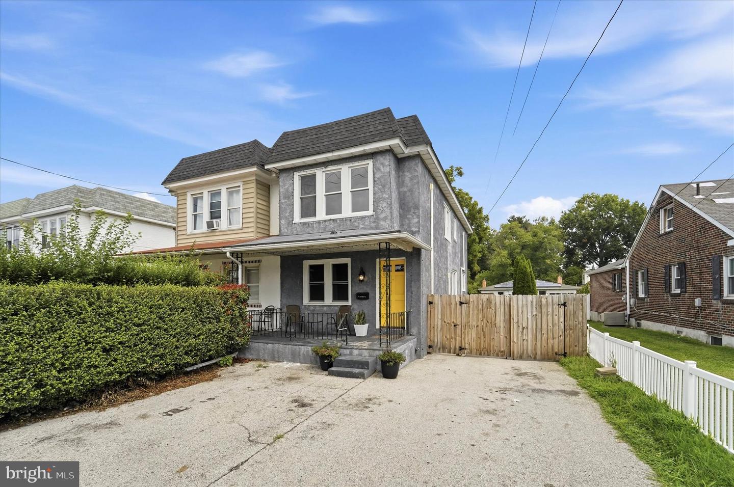 217 W JOHNSON HWY