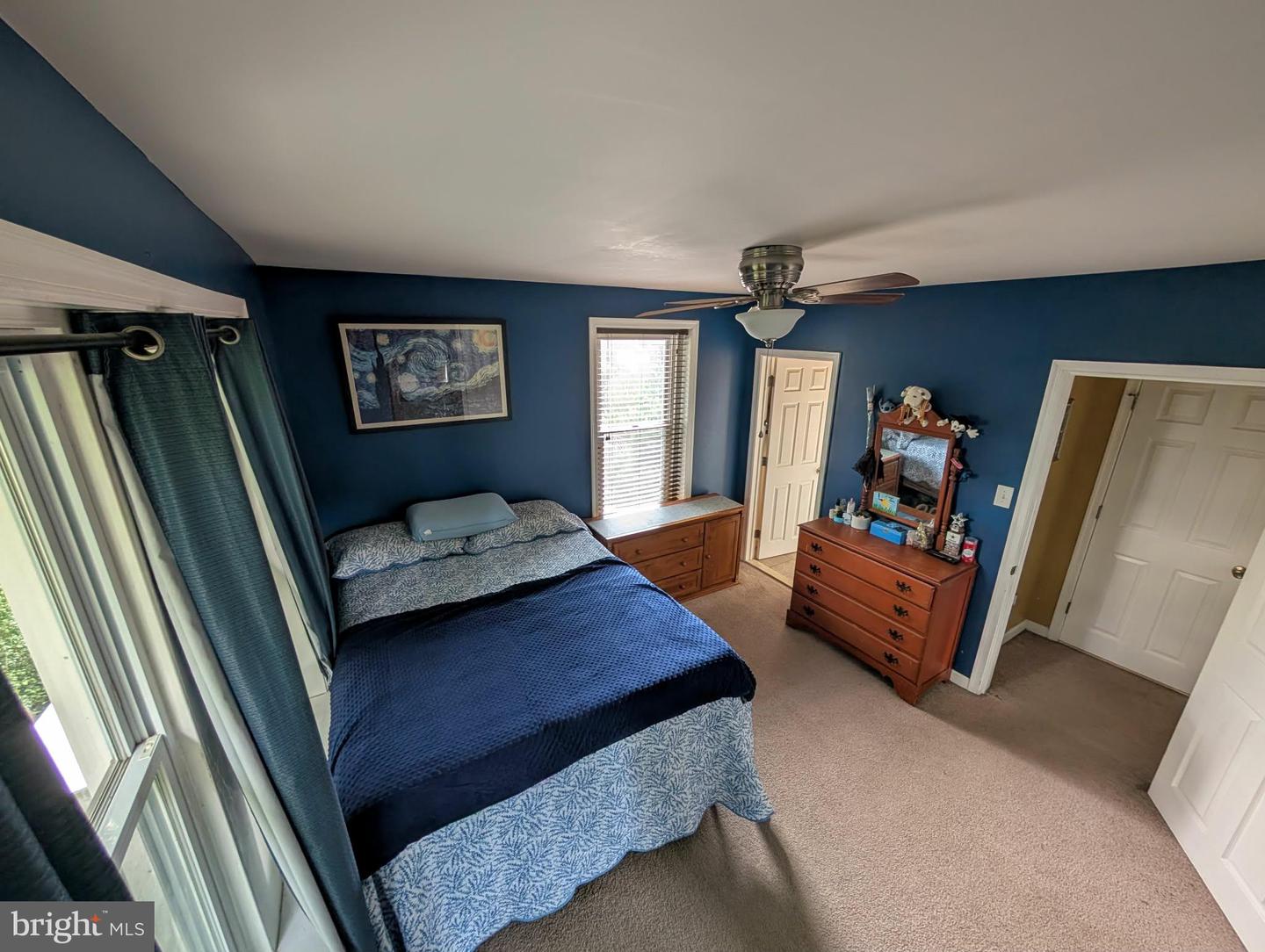 33 Centre Ave Property Photo 15