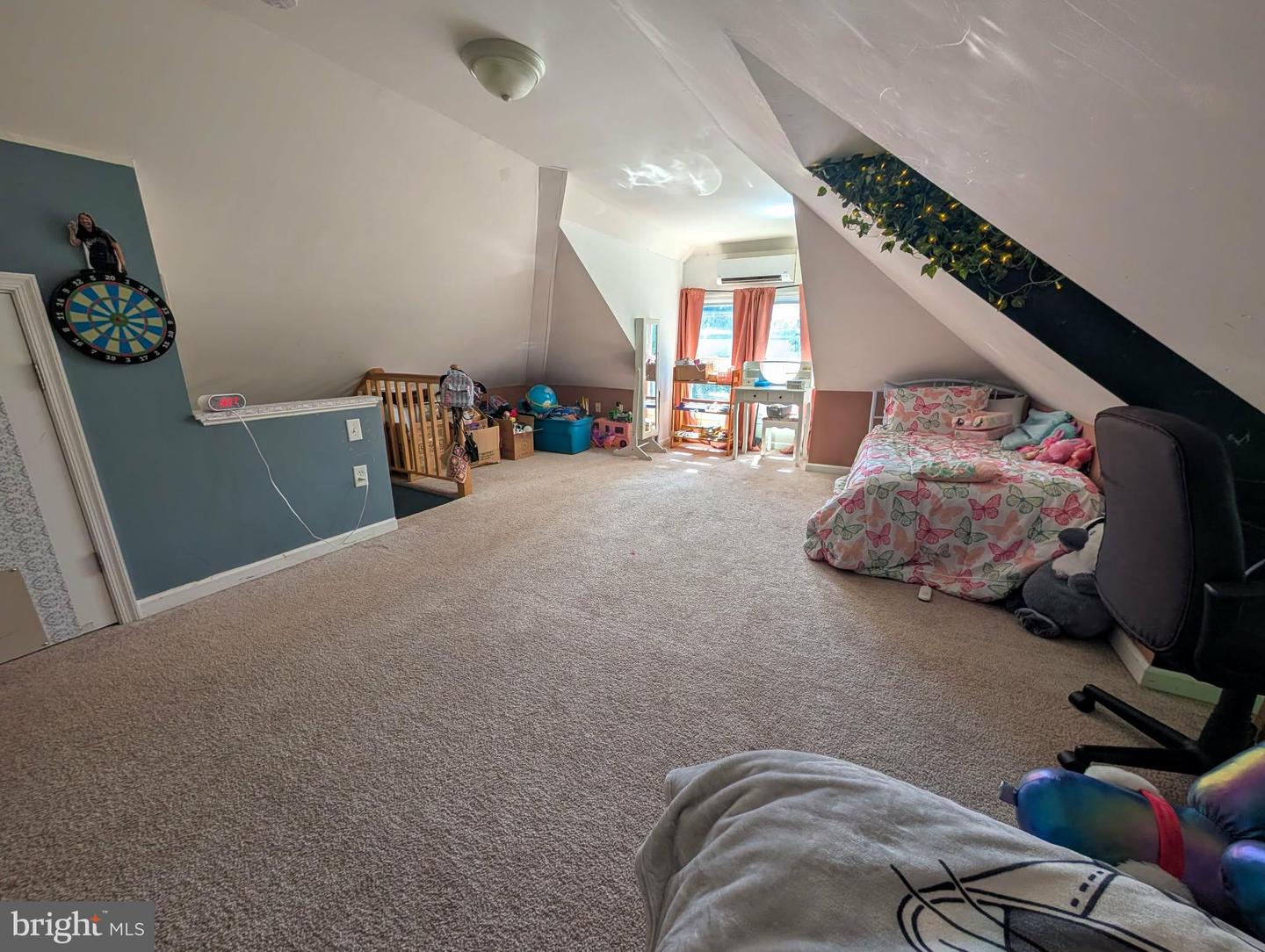33 Centre Ave Property Photo 20