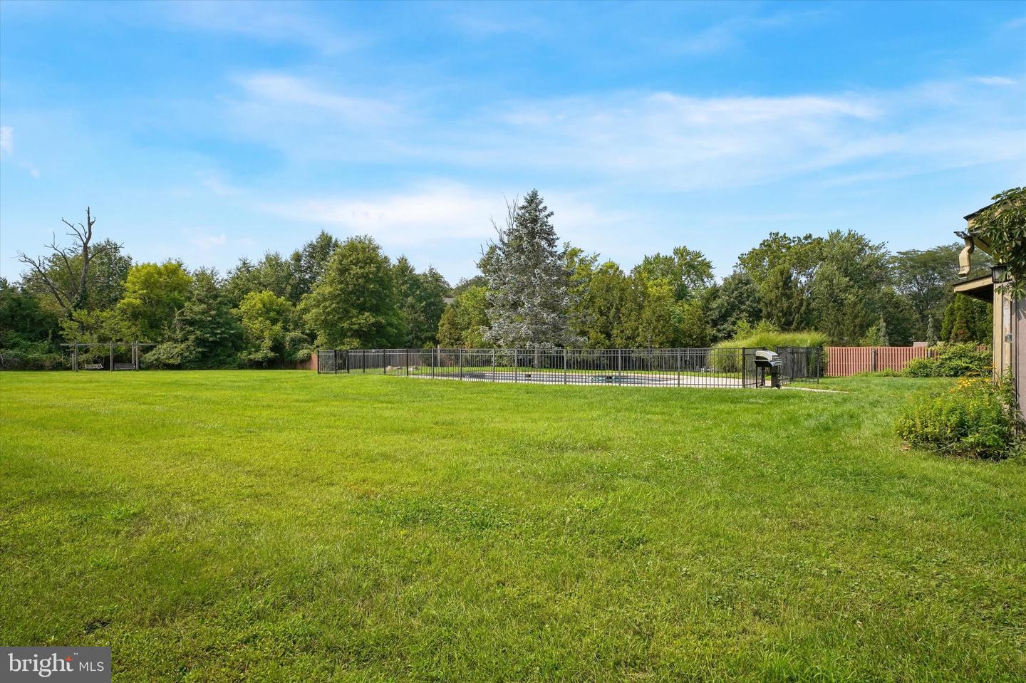 406 Lower State Rd Property Photo 45