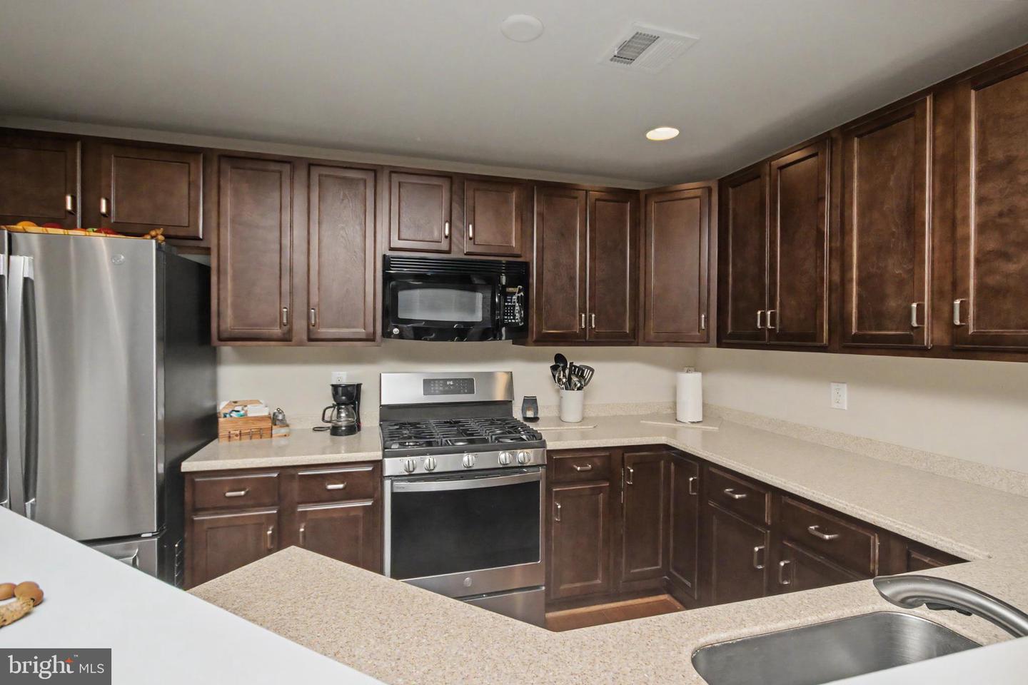 2075 Morgan Hill Dr #m30 Property Photo 5