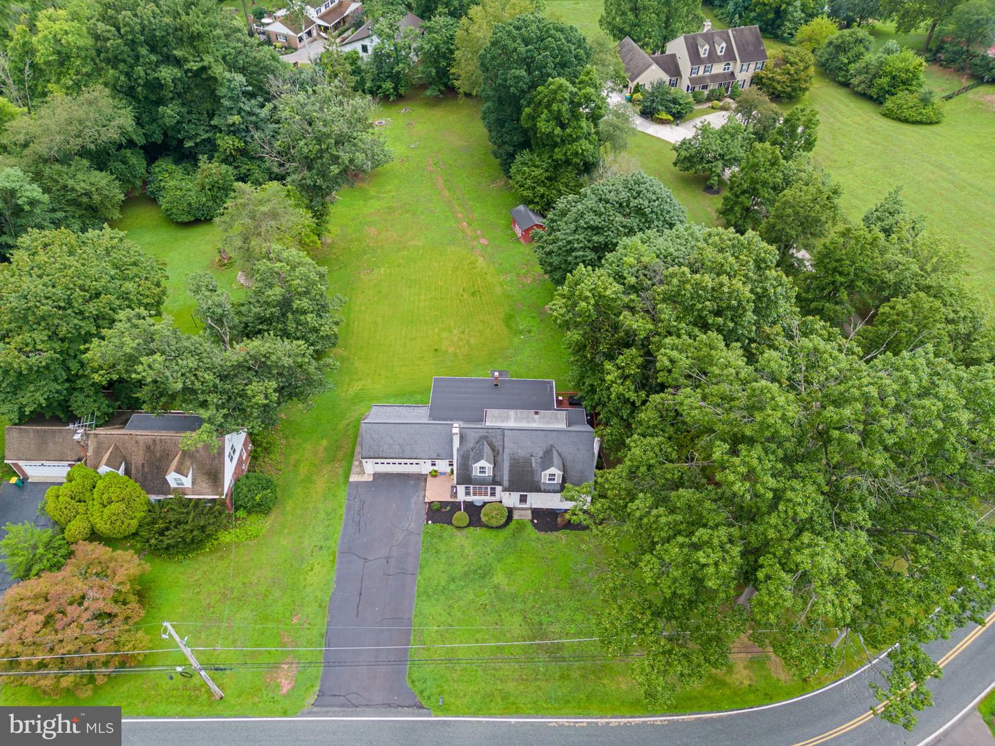 49 Benner Rd Property Photo 4