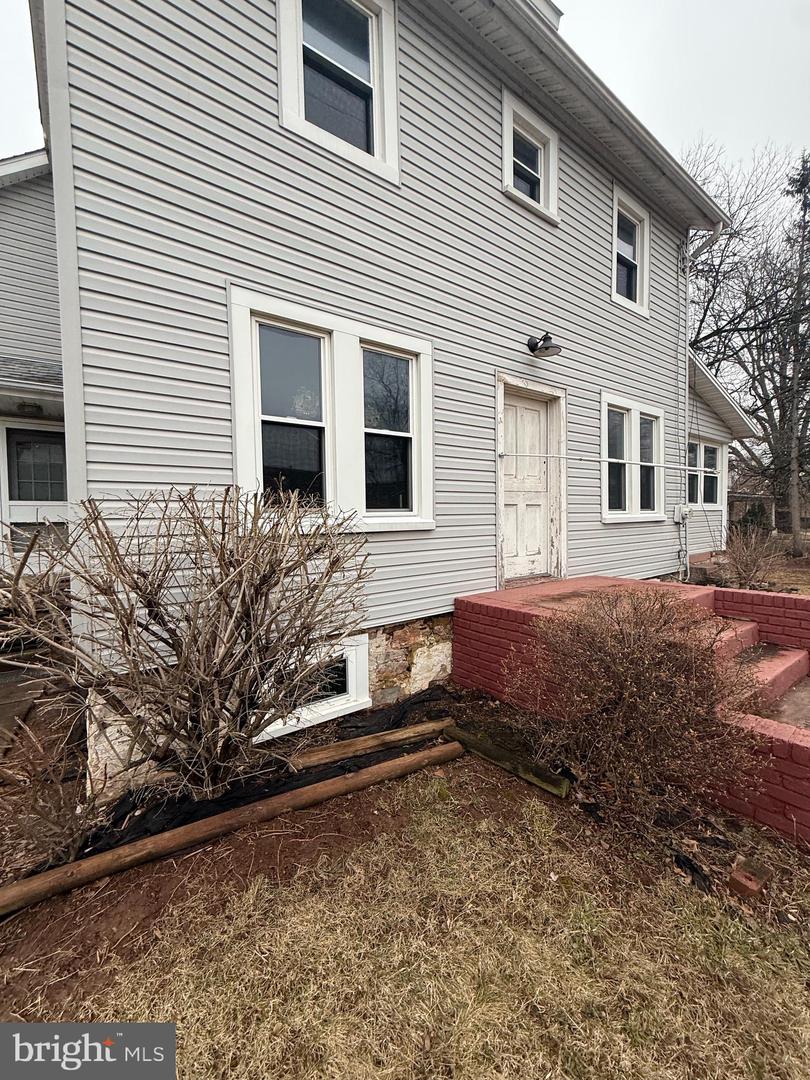 1161 WELSH RD Property Photo 1