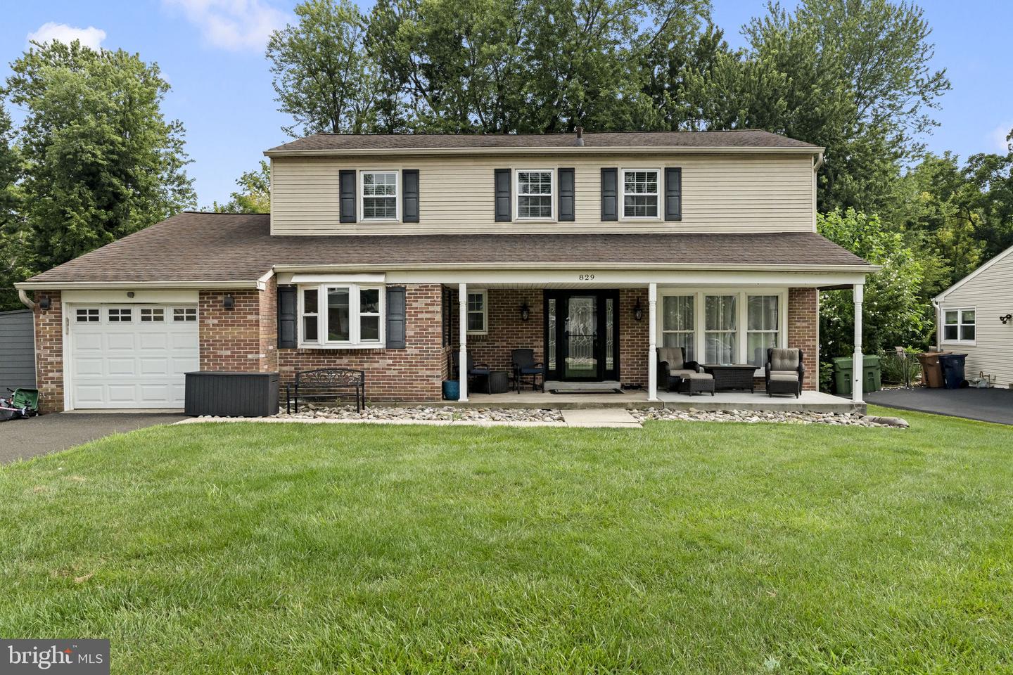 829 Timber Ln Property Photo 1