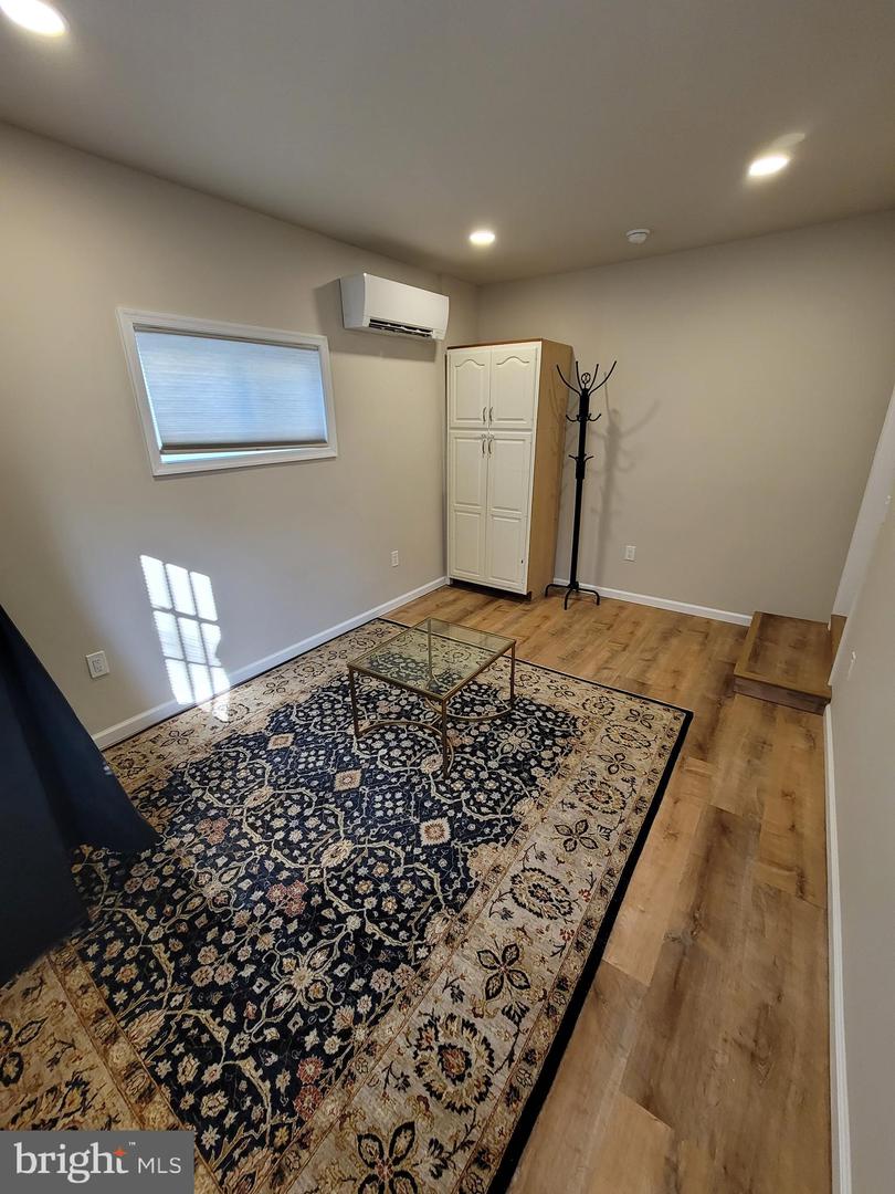 300 Adams Rd Property Photo 11