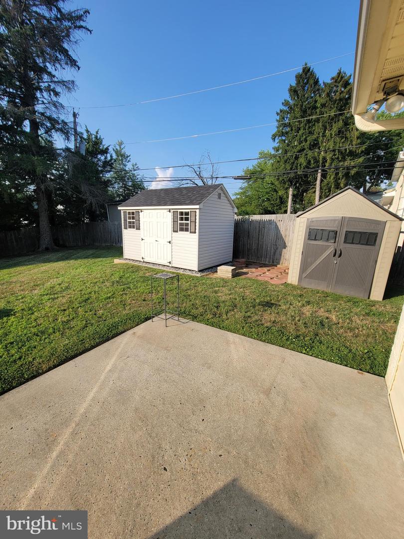 300 Adams Rd Property Photo 25