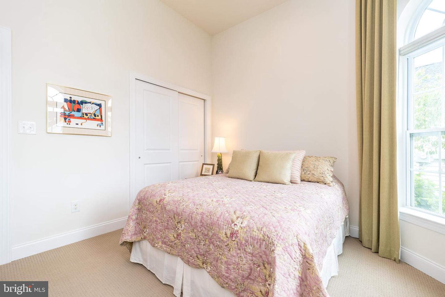 140 Redwood Street Property Photo 30