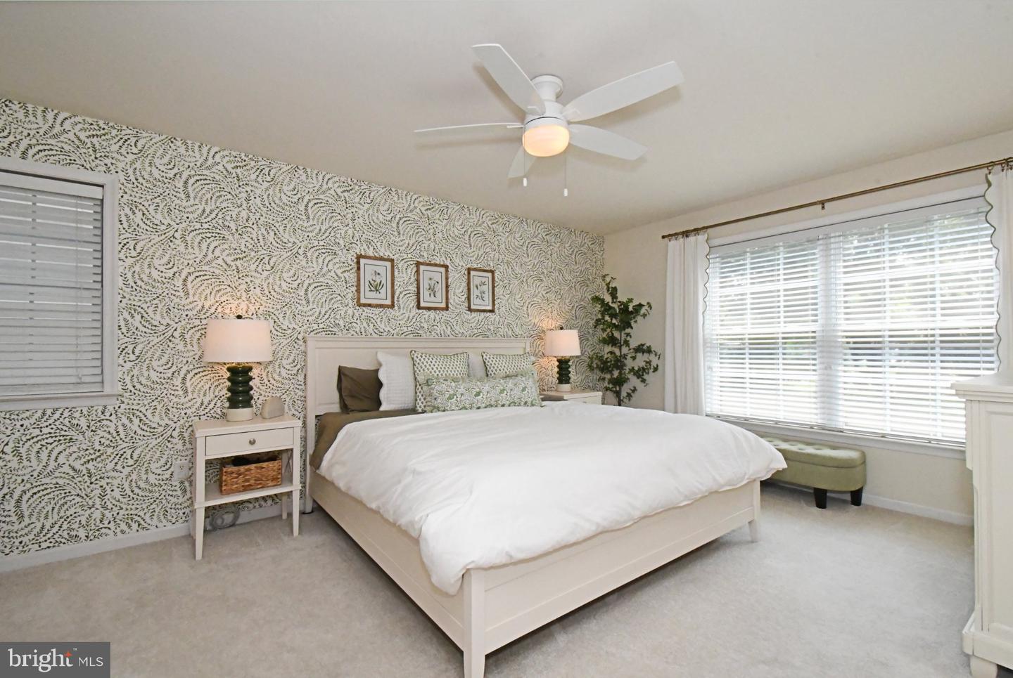 313 W 3rd Ave # Property Photo 27