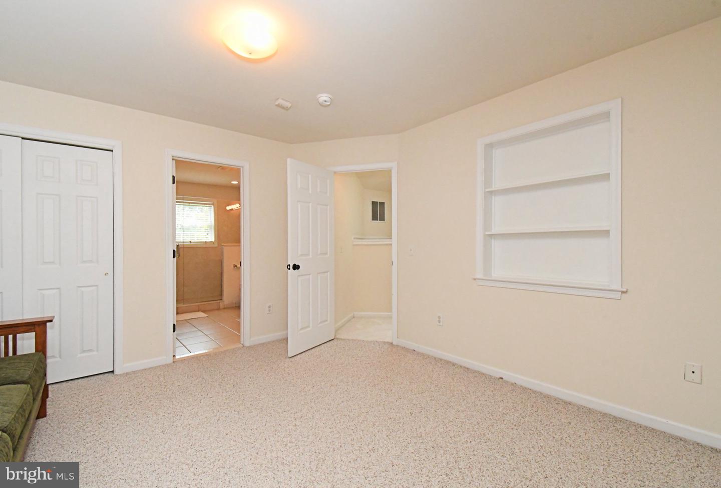 313 W 3rd Ave # Property Photo 42
