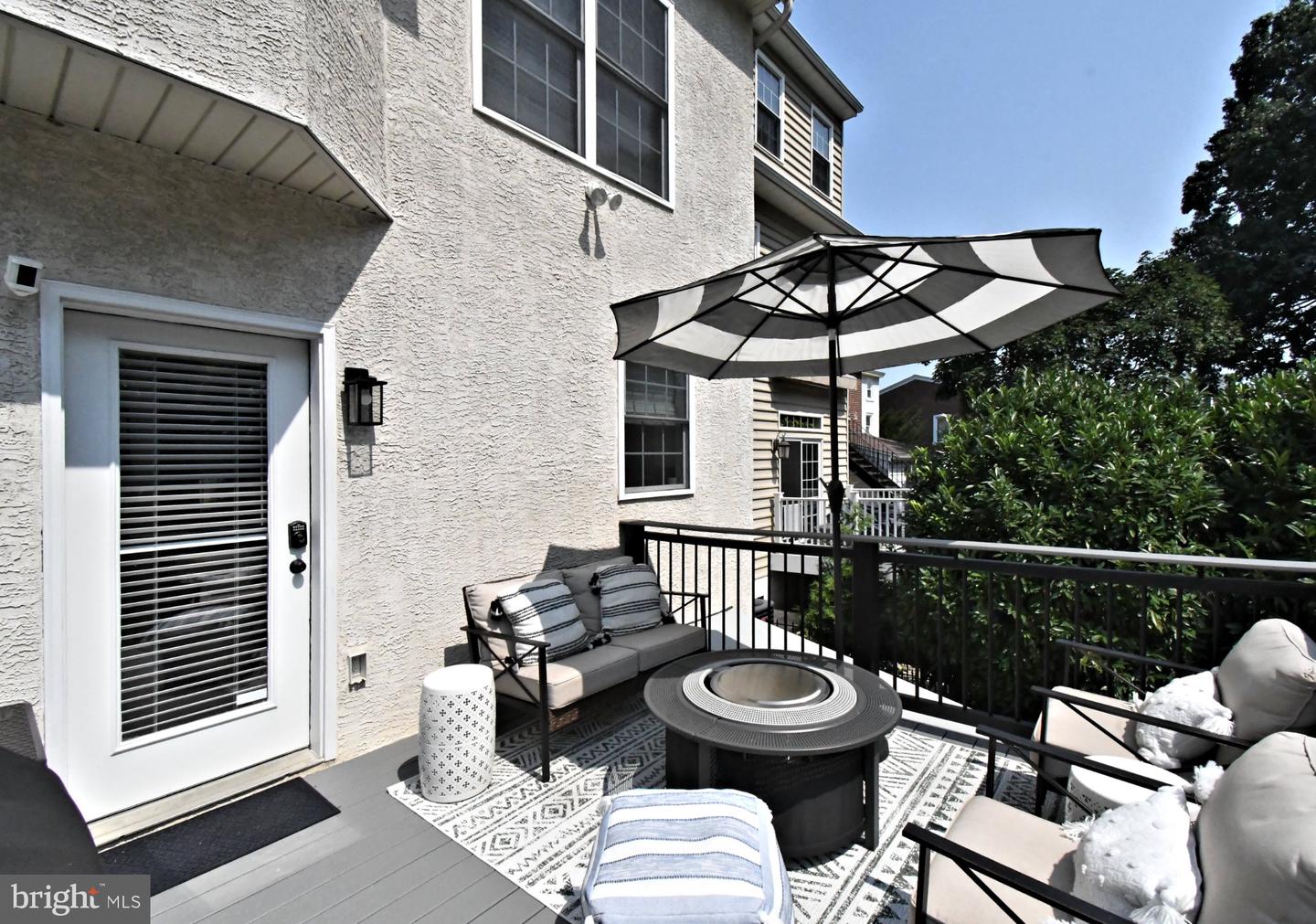313 W 3rd Ave # Property Photo 60