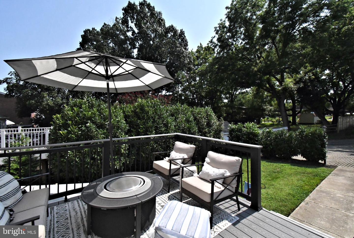 313 W 3rd Ave # Property Photo 62