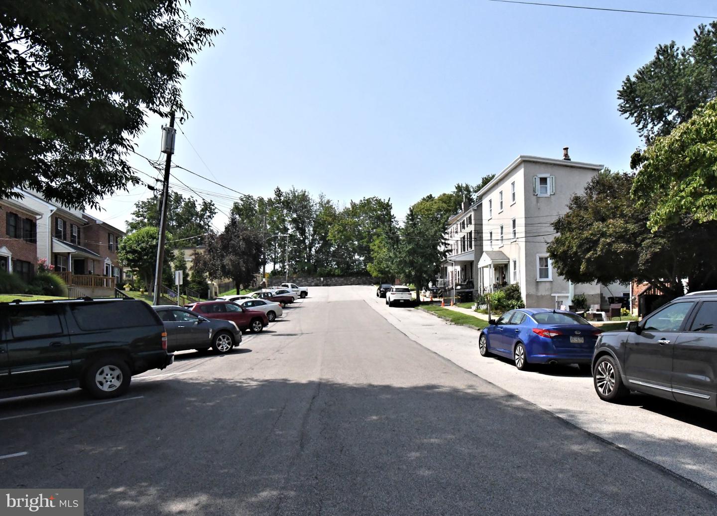 313 W 3rd Ave # Property Photo 69