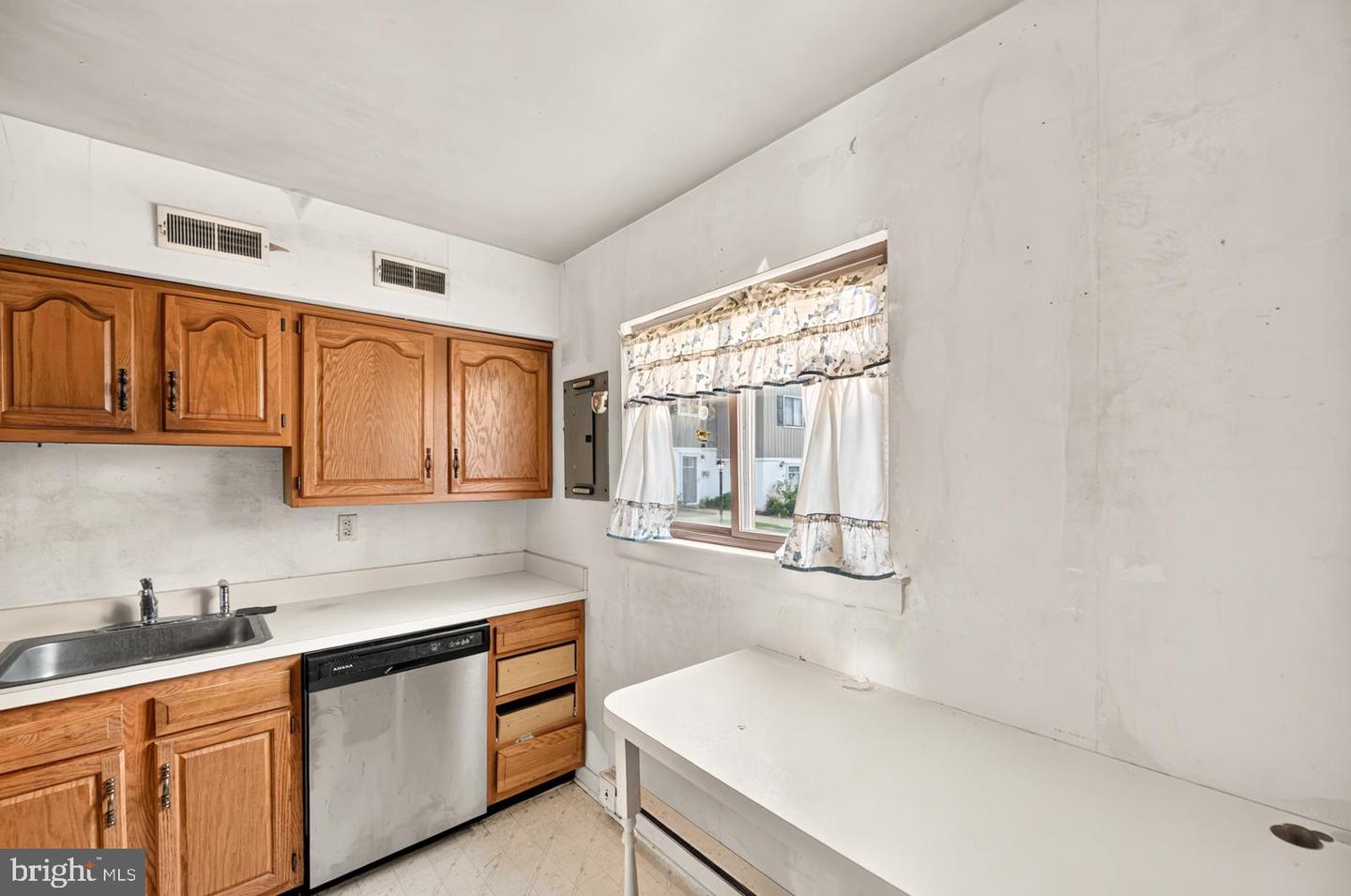 24 Fords Edge Property Photo 13