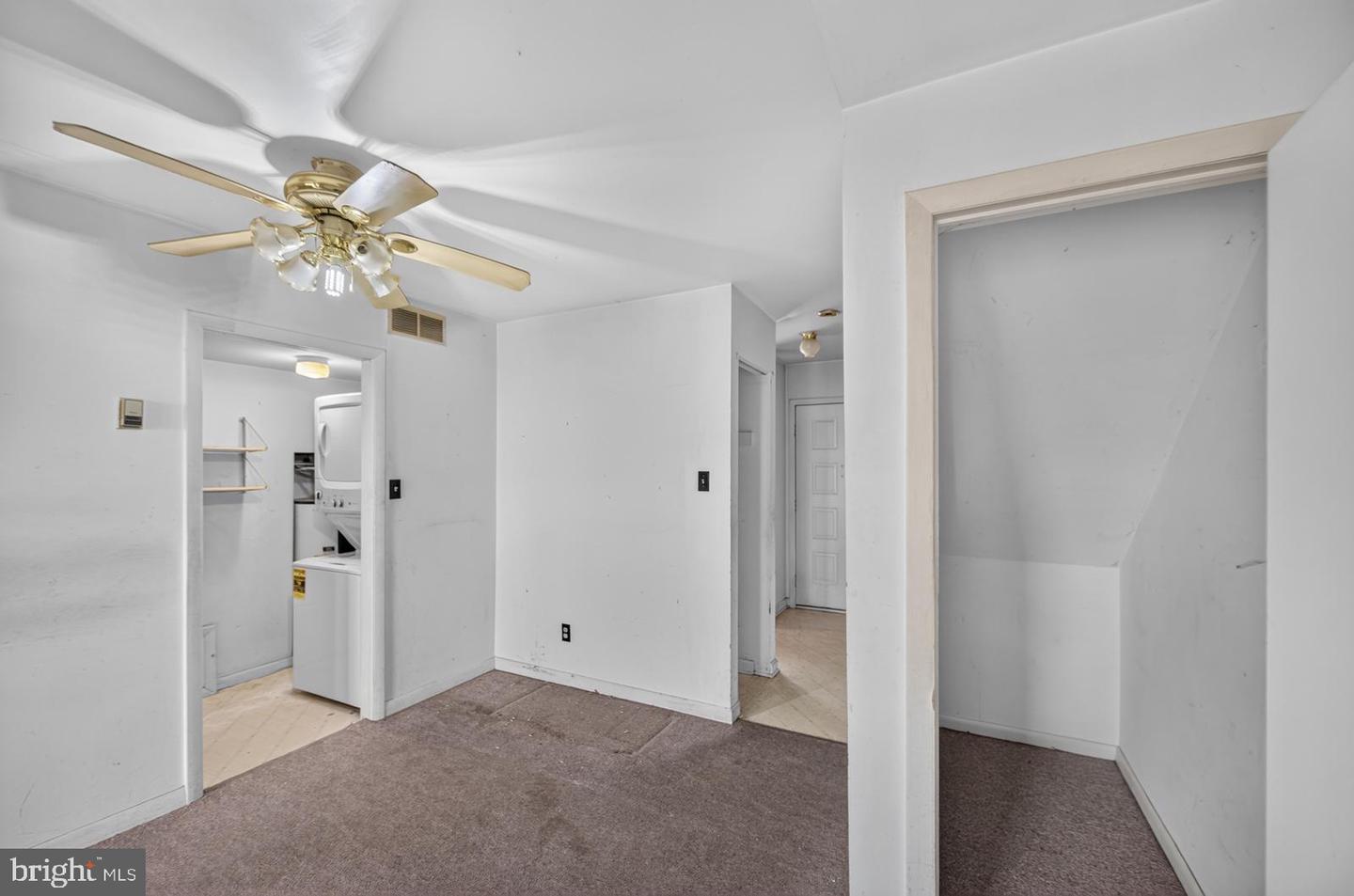 24 Fords Edge Property Photo 19