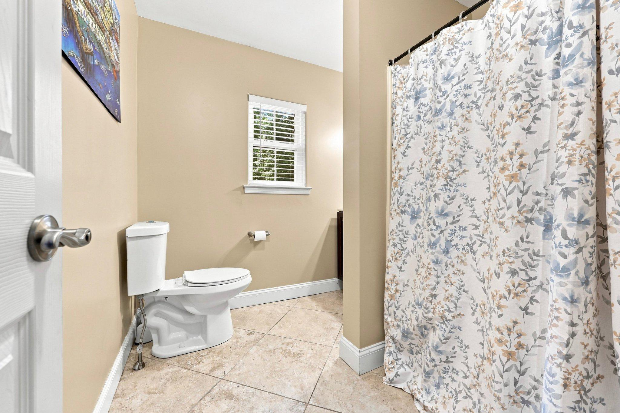 238 Moorehead Ave Property Photo 8