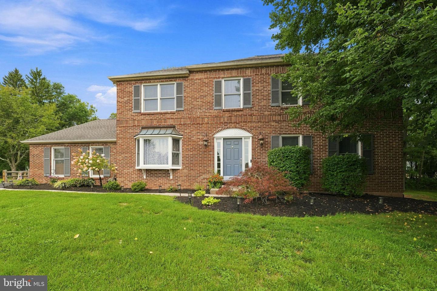 30 CREEKSIDE CT