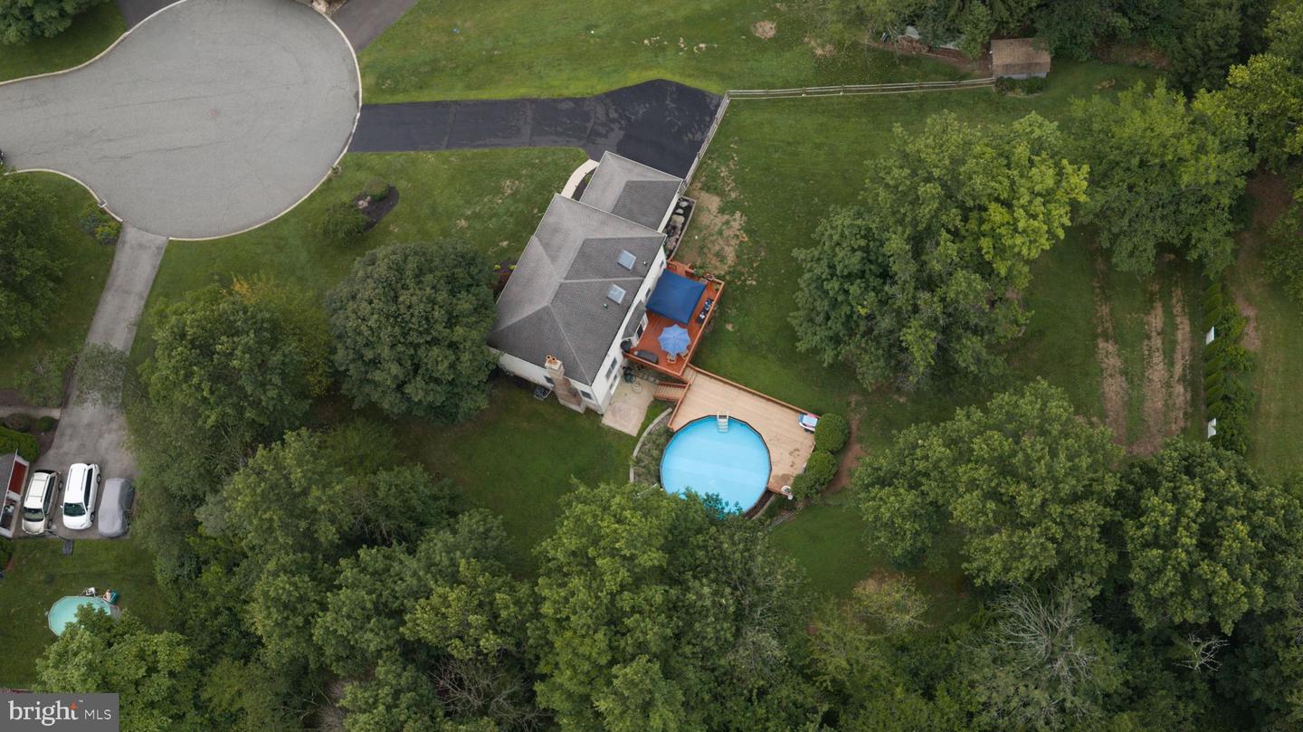 30 Creekside Ct Property Photo 5