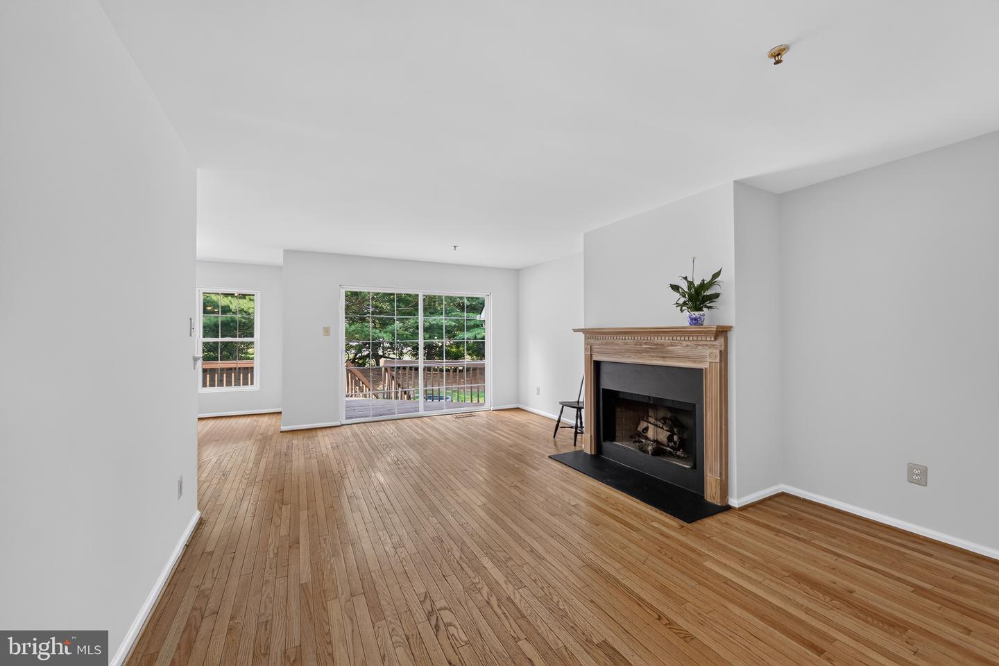69 Bristol Ct Property Photo 7