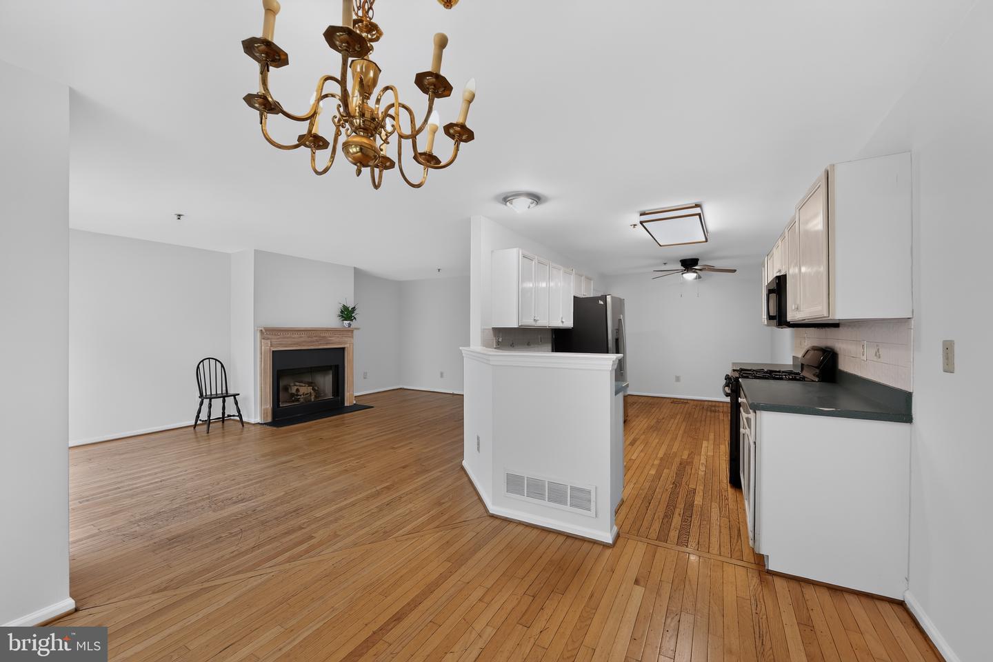 69 Bristol Ct Property Photo 10