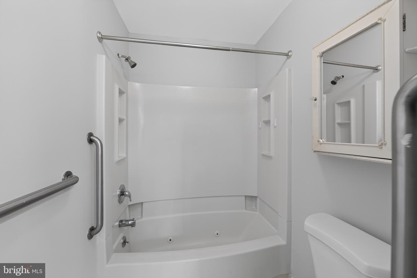 69 Bristol Ct Property Photo 25
